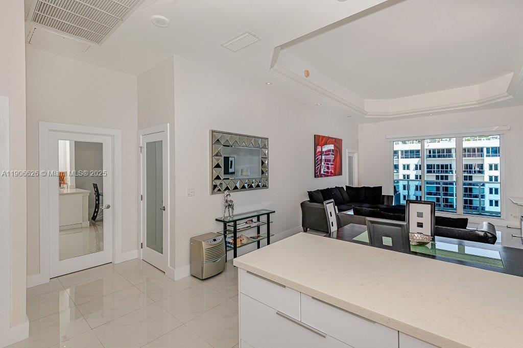 2301 Collins Ave 1619, Miami Beach, Флорида 33139, Соединенные Штаты