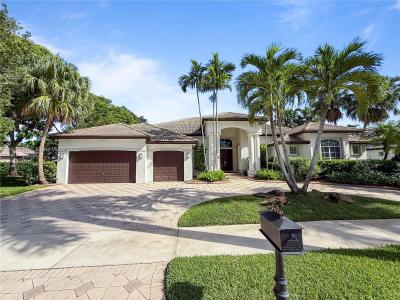 2514 Poinciana Dr, Weston, Florida 33327
