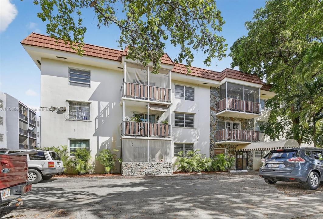 13655 NE 10th Ave 308, North Miami, Floride 33161, États-Unis