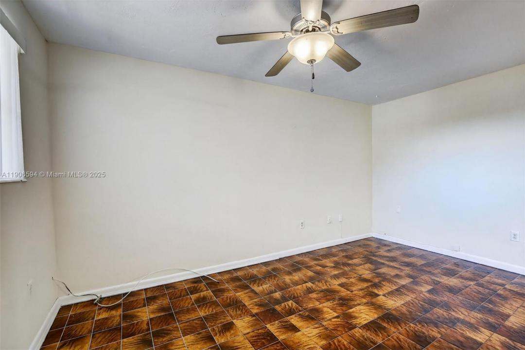 13655 NE 10th Ave 308, North Miami, Floride 33161, États-Unis