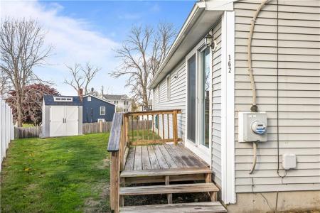 162 Center Avenue, Middletown, Rhode Island 02842, USA