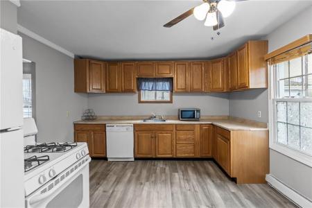 84 Spring Street, Lincoln, רוד איילנד 02838, ארצות הברית של אמריקה