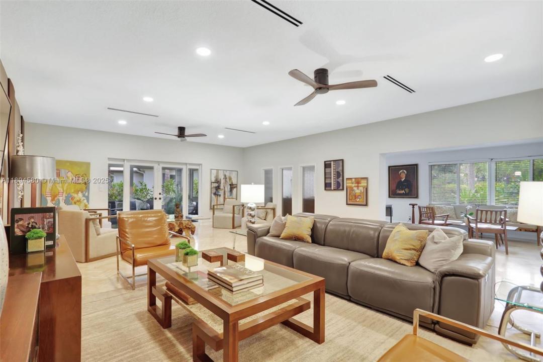 1128 W Cypress Dr V-15, Pompano Beach, フロリダ 33069, アメリカ合衆国