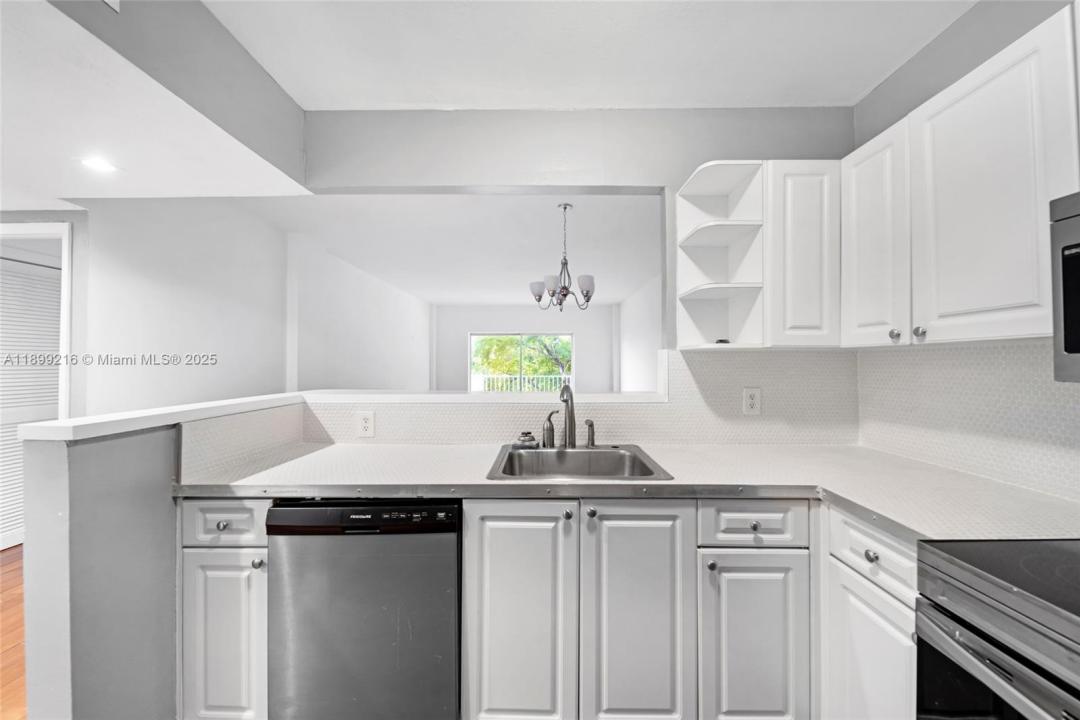 1455 N Treasure Dr 3K, North Bay Village, Floride 33141, États-Unis