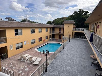 6840 Pembroke Rd 118, Pembroke Pines, Florida 33023, USA