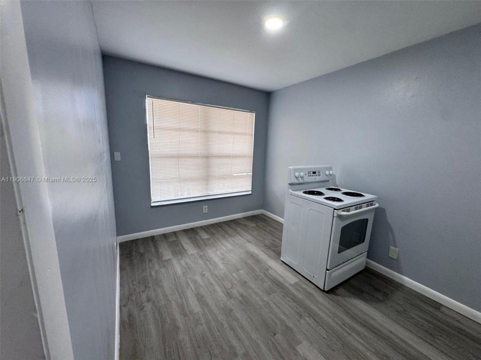 6840 Pembroke Rd 118, Pembroke Pines, 佛罗里达州 33023, 美国