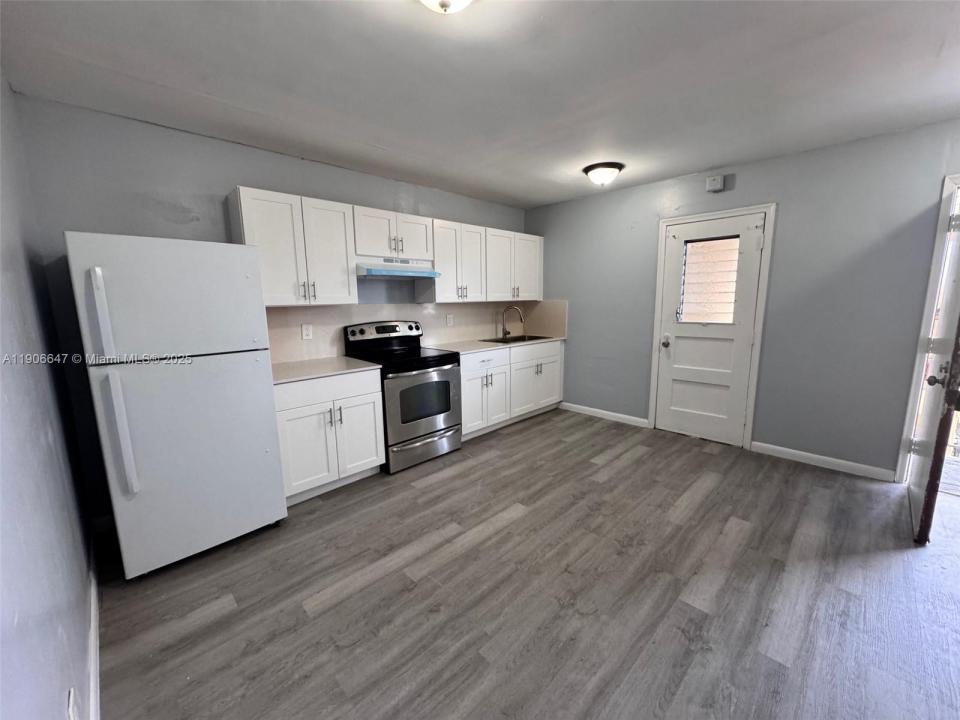 6840 Pembroke Rd 118, Pembroke Pines, 佛罗里达州 33023, 美国