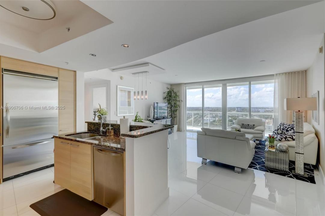 1 N Ocean Blvd 1411, Pompano Beach, Florida 33062, Stati Uniti