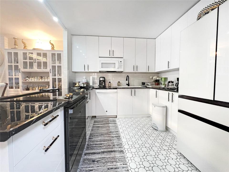 2801 NE 183rd St 1108W, Aventura, Florida 33160, HOA KỲ