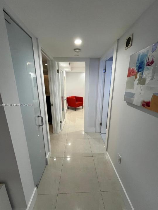 1700 NW N River Dr 504, Miami, Floride 33125, États-Unis