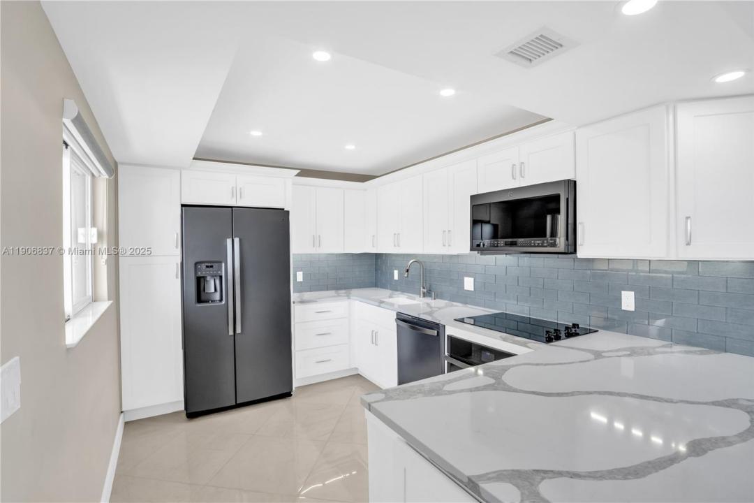 300 Ocean Trail Way 108, Jupiter, Флорида 33477, Соединенные Штаты