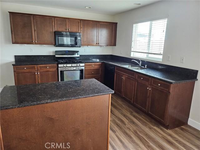 Driftwood, Lancaster, California 93535