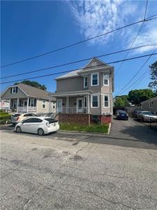 37 Old Oak Avenue, Cranston, Rhode Island 02910, USA