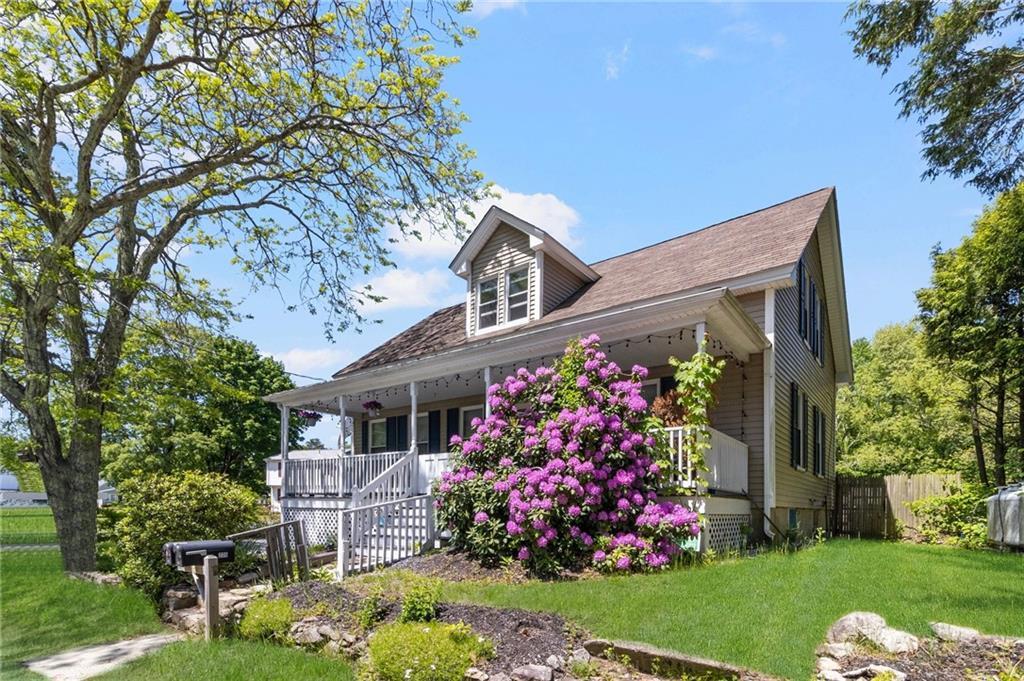 275 Union Avenue 2, Burrillville, Rhode Island 02859, Estados Unidos