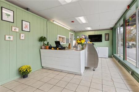 1674 Main Street, West Warwick, Rhode Island 02893, Estados Unidos