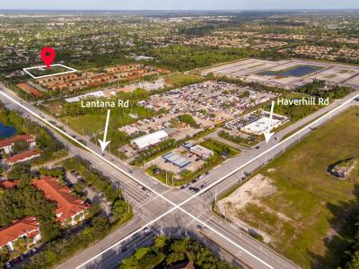 5400 Thunderbird Drive, Lake Worth, Florida 33463