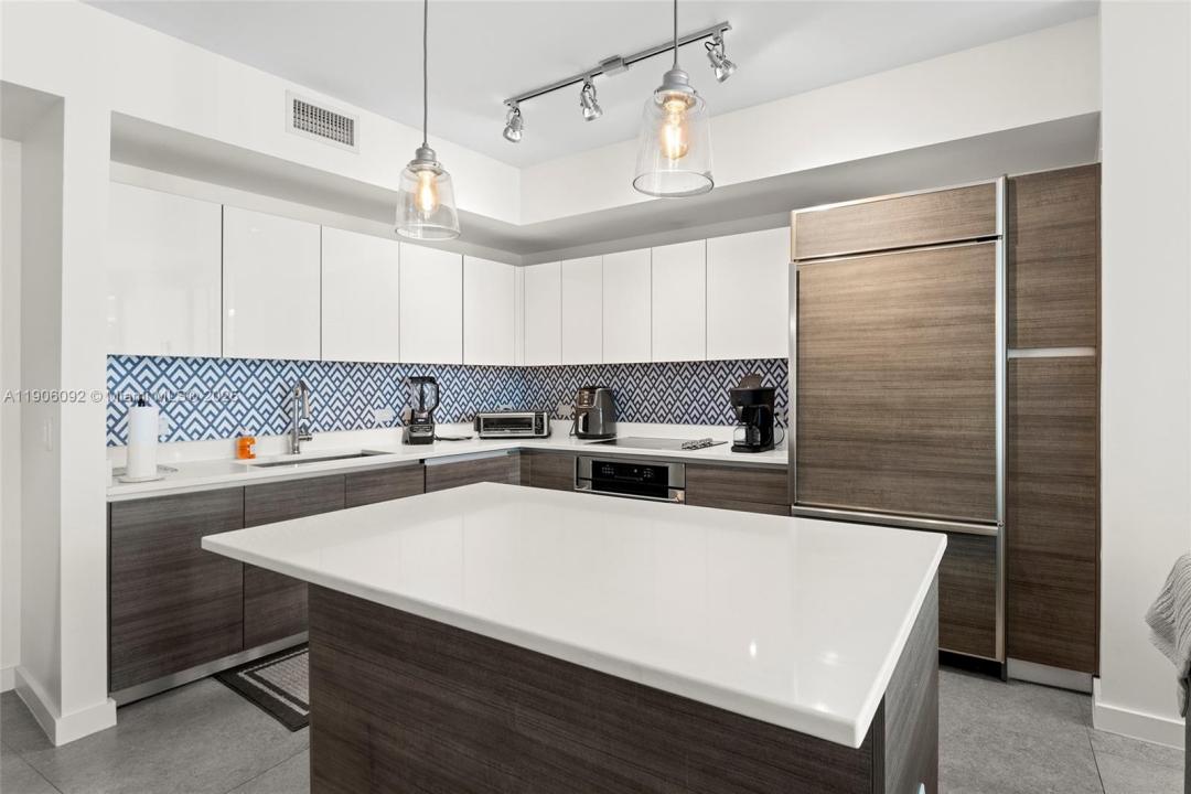 1100 S Miami Ave 2910, Miami, Florida 33130