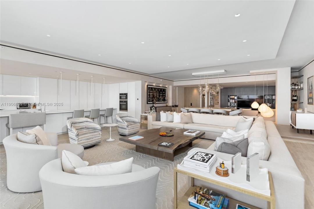 9111 Collins Ave N421, Surfside, Florida 33154, HOA KỲ