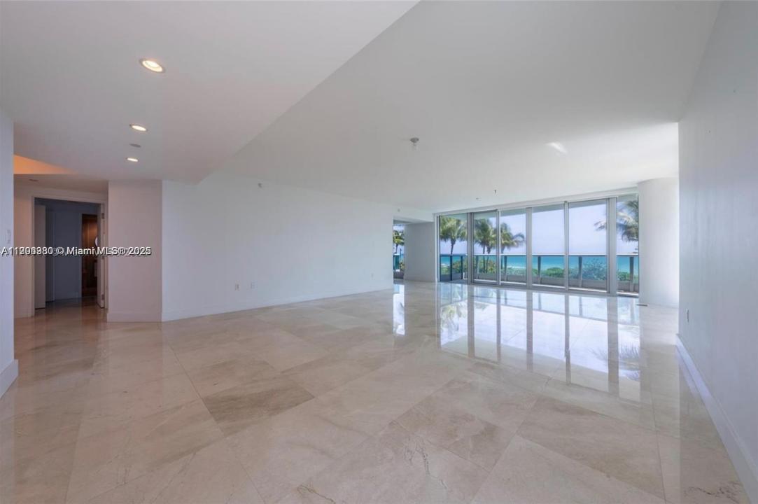 9401 Collins Ave 206, Surfside, פלורידה 33154, ארצות הברית של אמריקה