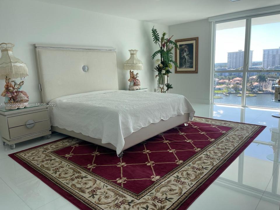 400 Sunny Isles Blvd 906, Sunny Isles Beach, Флорида 33160, Соединенные Штаты