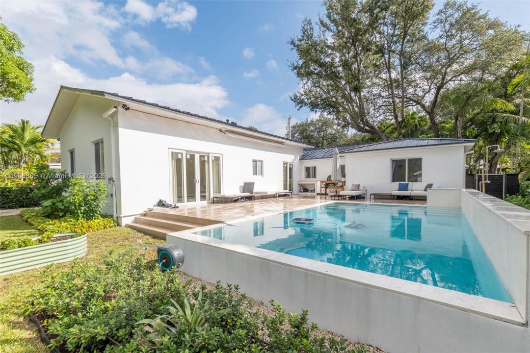 11370 NE 8th Ave, Biscayne Park, Флорида 33161, Соединенные Штаты