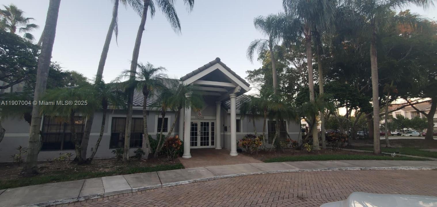 11225 W Atlantic Blvd 202, Coral Springs, Florida 33071, Amerika Birleşik Devletleri