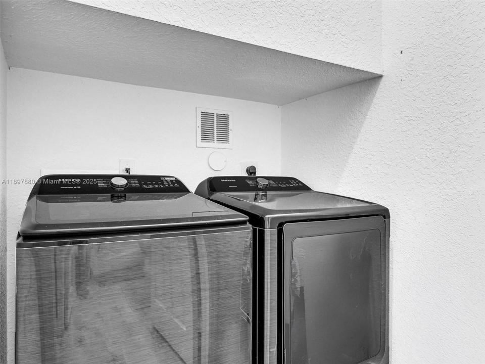 9125 NW 40th St, Sunrise, Флорида 33351, Соединенные Штаты