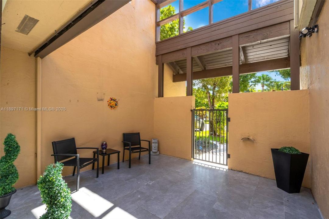 9962 Costa Del Sol Blvd D-88, Doral, Florida 33178