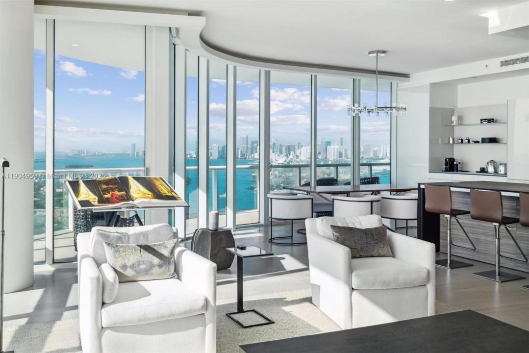 100 S Pointe Dr 3203, Miami Beach, Floride 33139, États-Unis