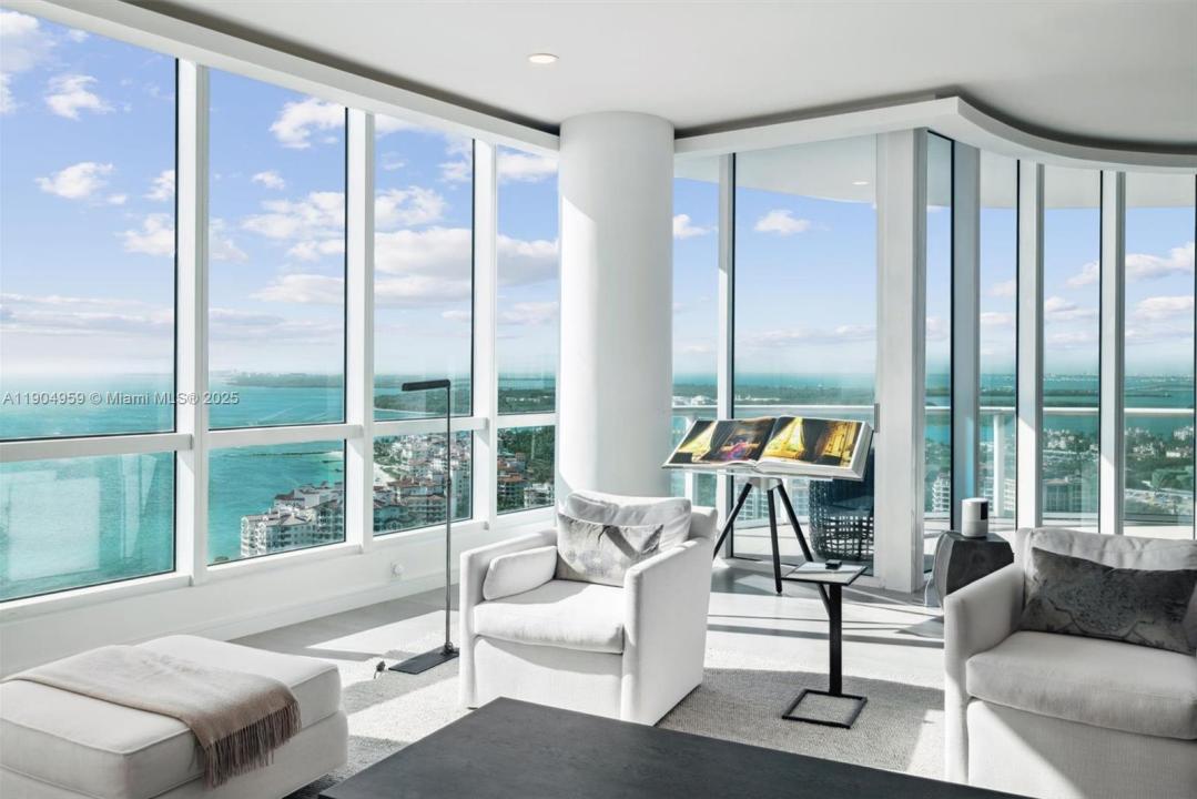 100 S Pointe Dr 3203, Miami Beach, Floride 33139, États-Unis