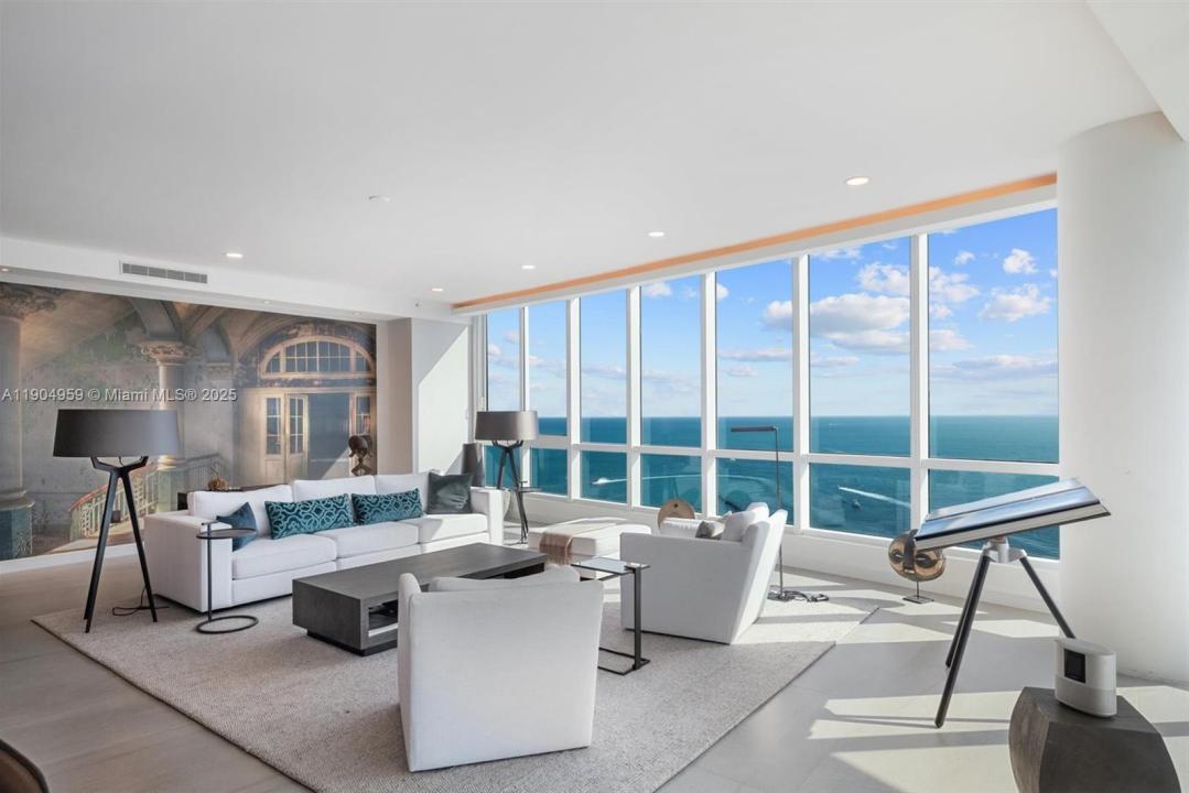 100 S Pointe Dr 3203, Miami Beach, Floride 33139, États-Unis