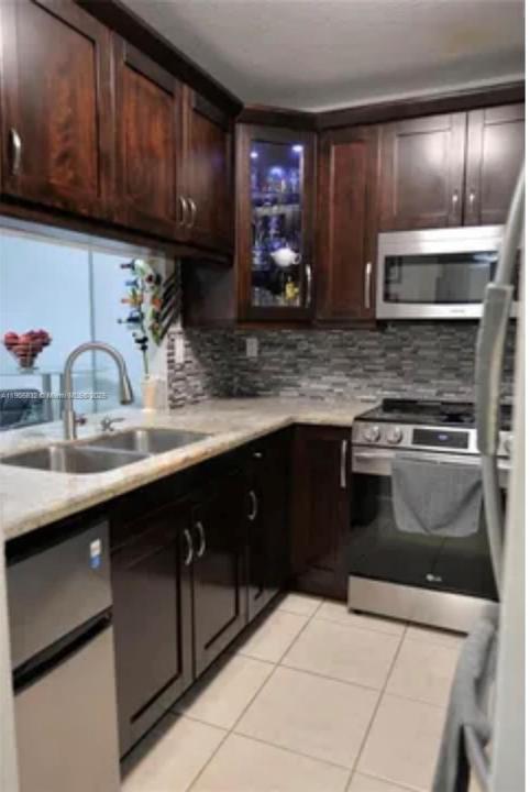 10900 SW 104th St 314, Miami, Florida 33176, USA