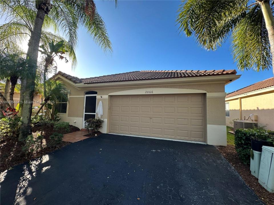 2066 Borealis Way, Weston, Florida 33327