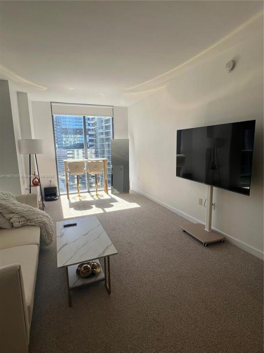 31 SE 6th St 2505, Miami, פלורידה 33131, ארצות הברית של אמריקה