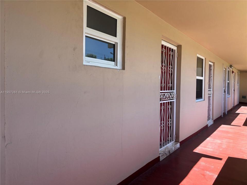 1501 NE 191st St C211, Miami, Florida 33179, HOA KỲ