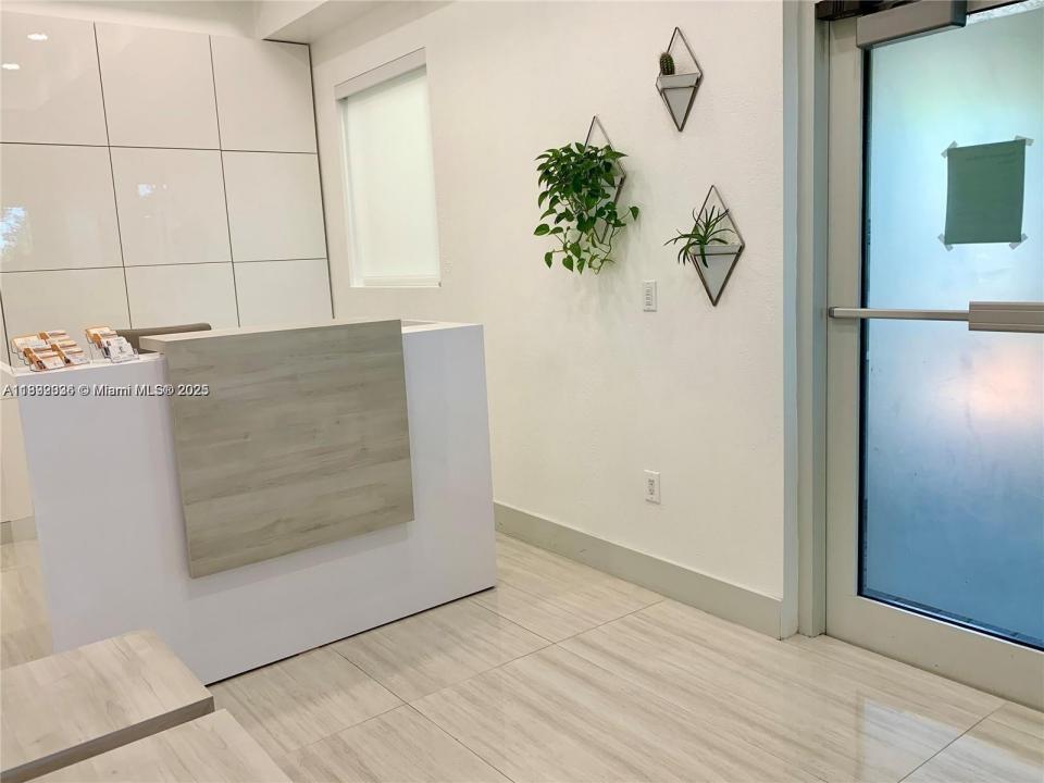 17100 Royal Palm Blvd 1, Weston, フロリダ 33326, アメリカ合衆国