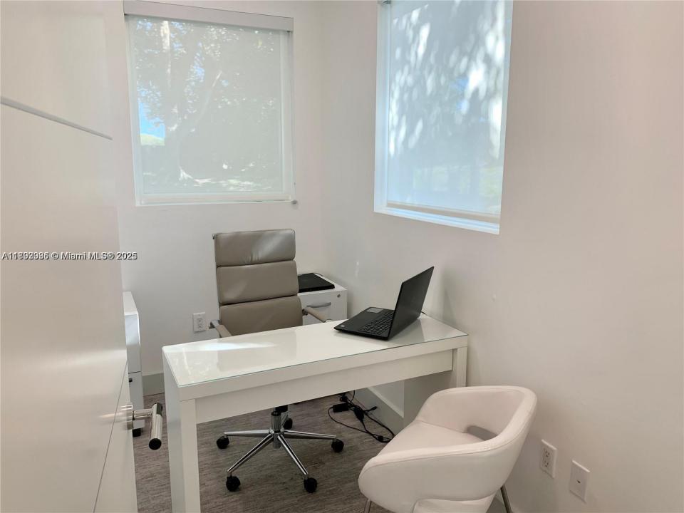 17100 Royal Palm Blvd 1, Weston, フロリダ 33326, アメリカ合衆国