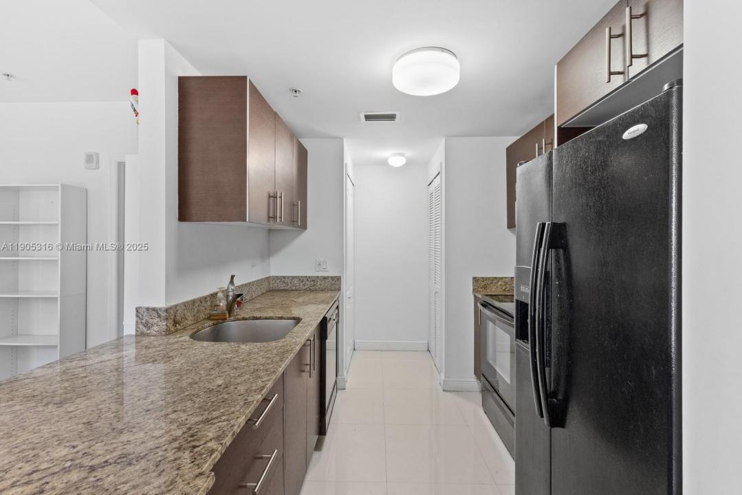 2701 SW 3rd Ave 502, Miami, Florida 33129, Estados Unidos