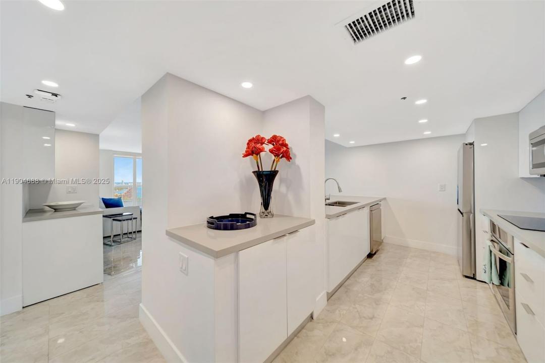 1717 N Bayshore Dr A-3533, Miami, 佛羅里達州 33132, 美國