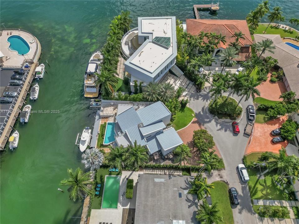 2089 NE 121st Rd, North Miami, Florida 33181, HOA KỲ