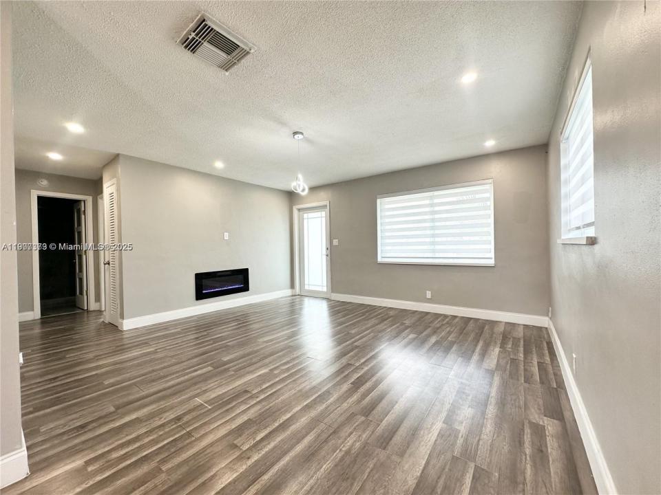 5404 NW 23rd Ter, Tamarac, フロリダ 33309, アメリカ合衆国