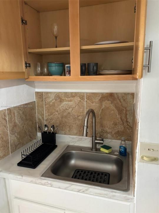 6102 SW 58th St C, South Miami, Flórida 33143, Estados Unidos