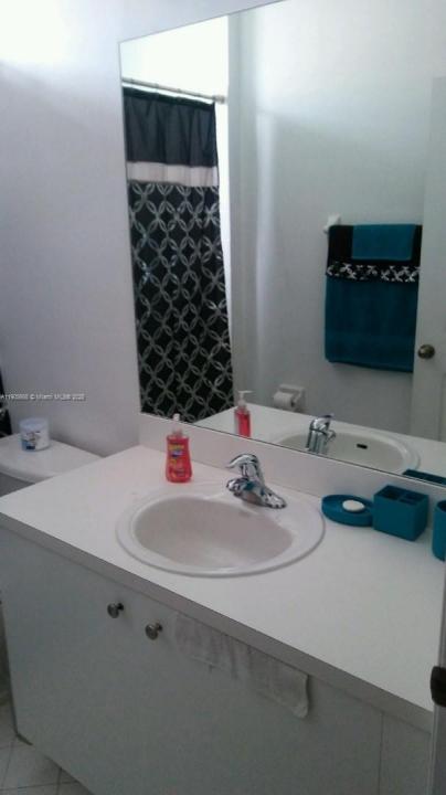 1490 NE 33rd Rd 101-18, Homestead, Floryda 33033, USA