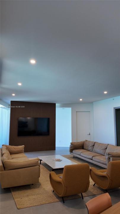 18555 Collins Ave 905, Sunny Isles Beach, Floride 33160, États-Unis