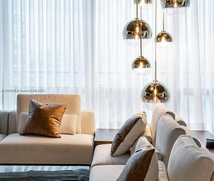 851 NE 1st Ave 4811, Miami, Floride 33132, États-Unis