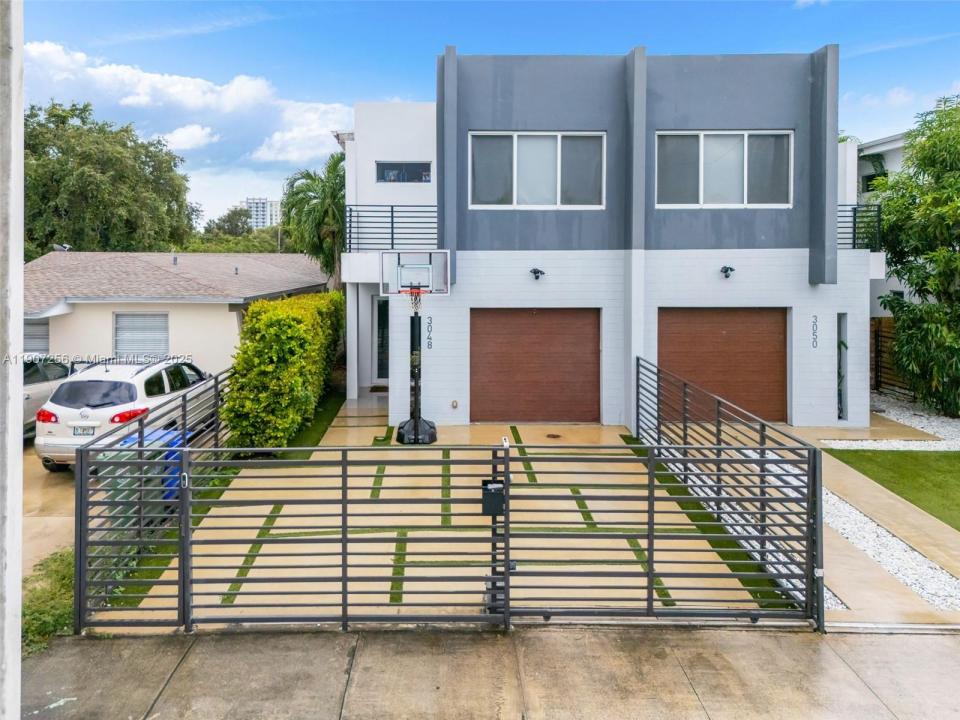 3048 SW 18th St 3048, Miami, 佛罗里达州 33145, 美国