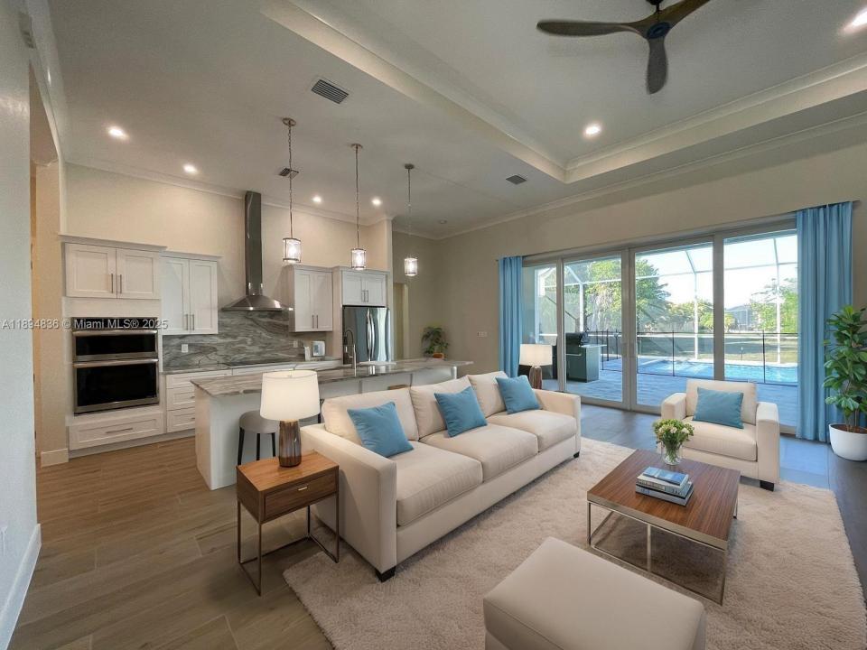 2303 SW 43rd Ter, Cape Coral, Florida 33914