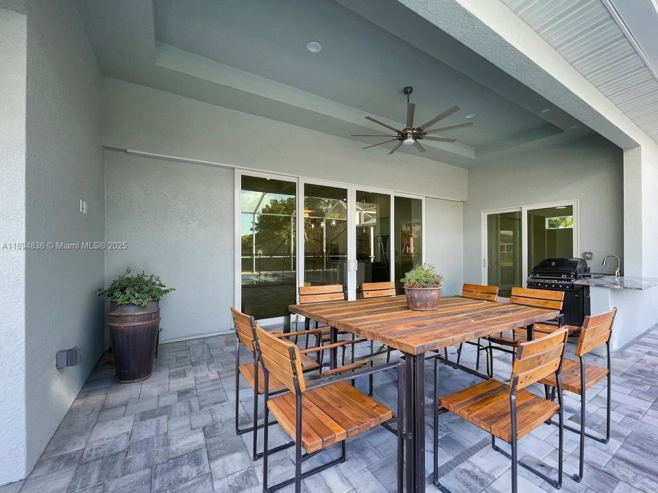 2303 SW 43rd Ter, Cape Coral, Florida 33914