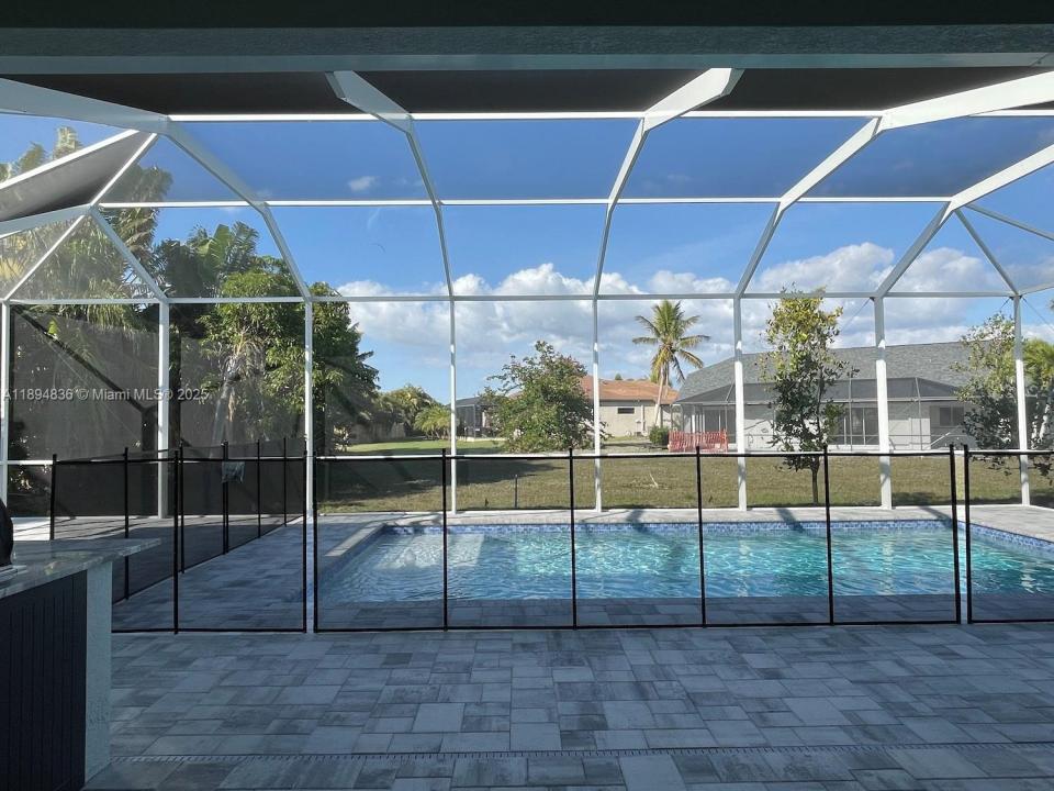 2303 SW 43rd Ter, Cape Coral, Florida 33914