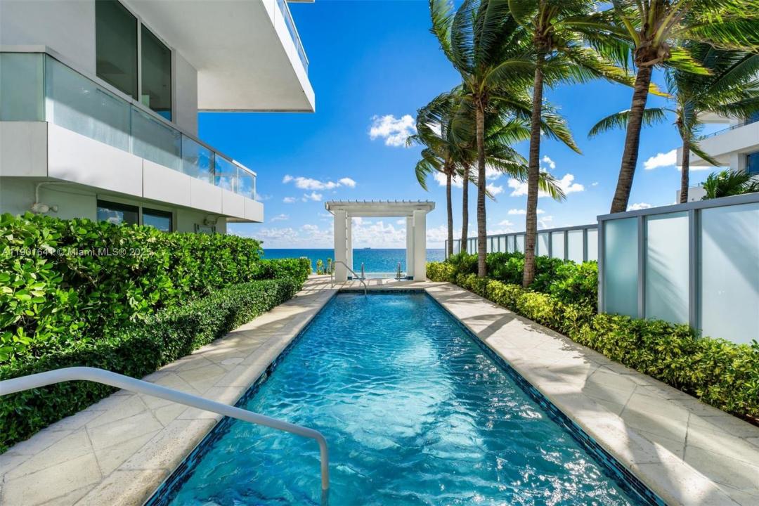 4391 Collins Ave 512, Miami Beach, Florida 33140